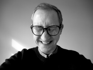 Martin Butler Regie s:w.jpg